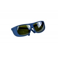 Protective glasses for cosmetologists for photoepilation