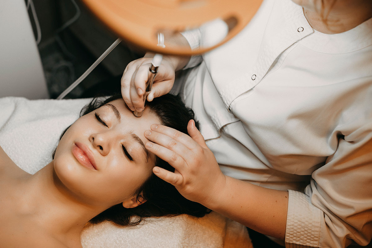 professional tips for aestheticians during the autumn season